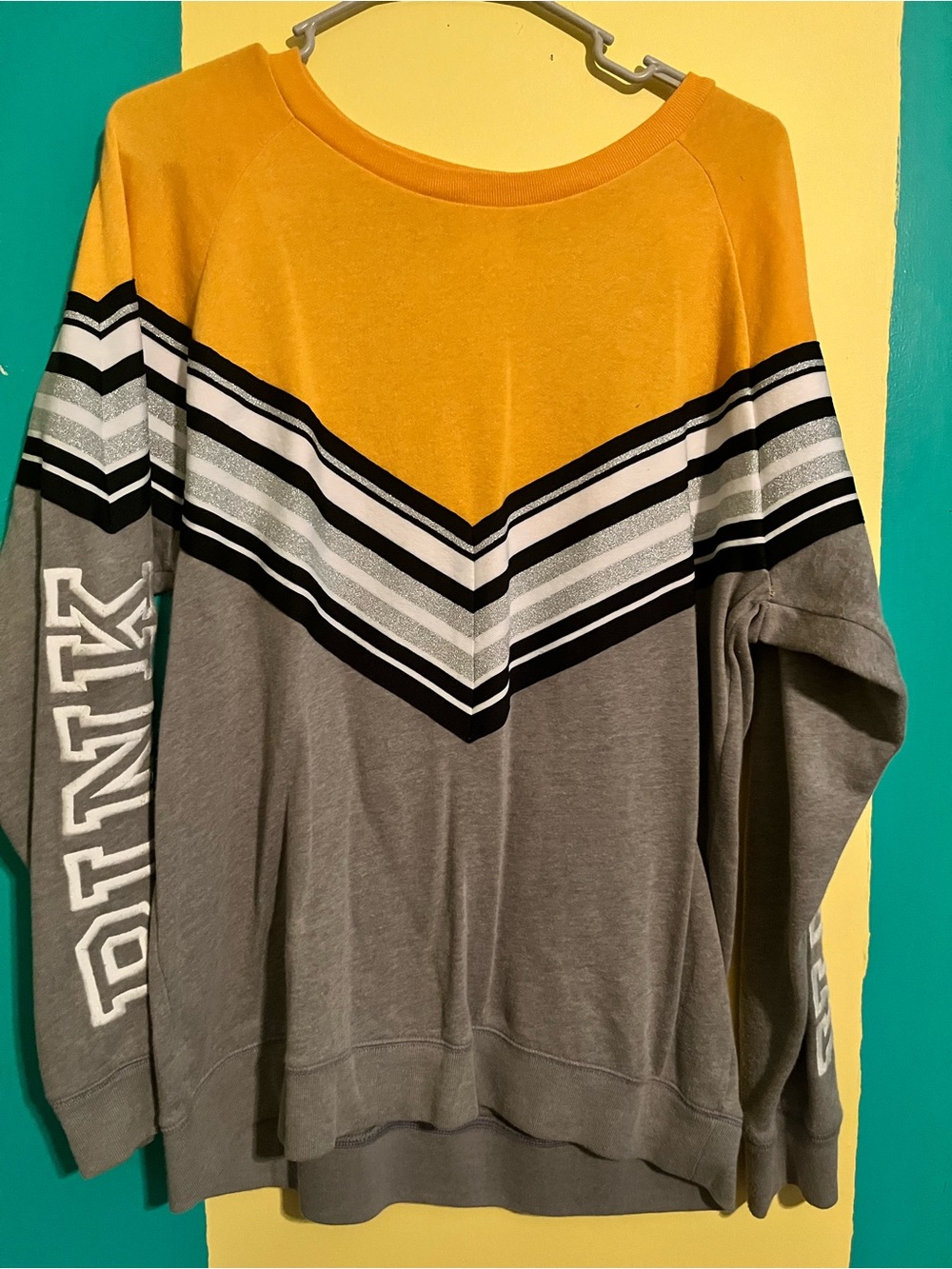 VS PINK Women’s Colorblock Pullover Sweater